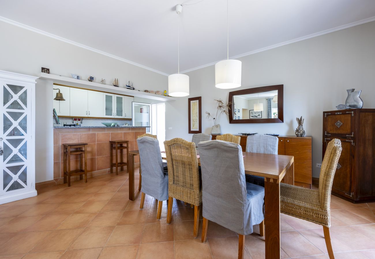 Villa em Lagos - CoolHouses Algarve Luz | Casa das Amendoeiras 