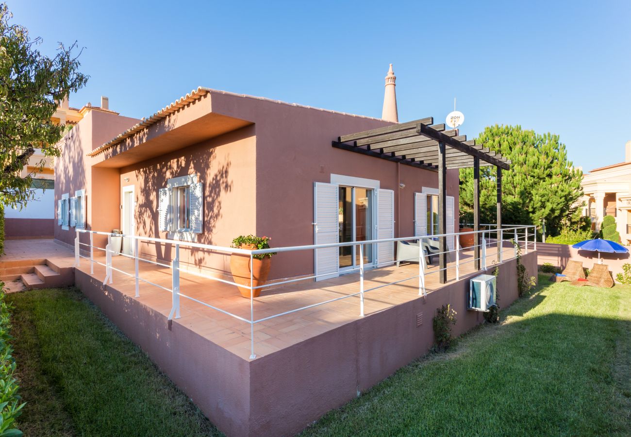 Villa em Lagos - CoolHouses Algarve Luz | Casa das Amendoeiras 
