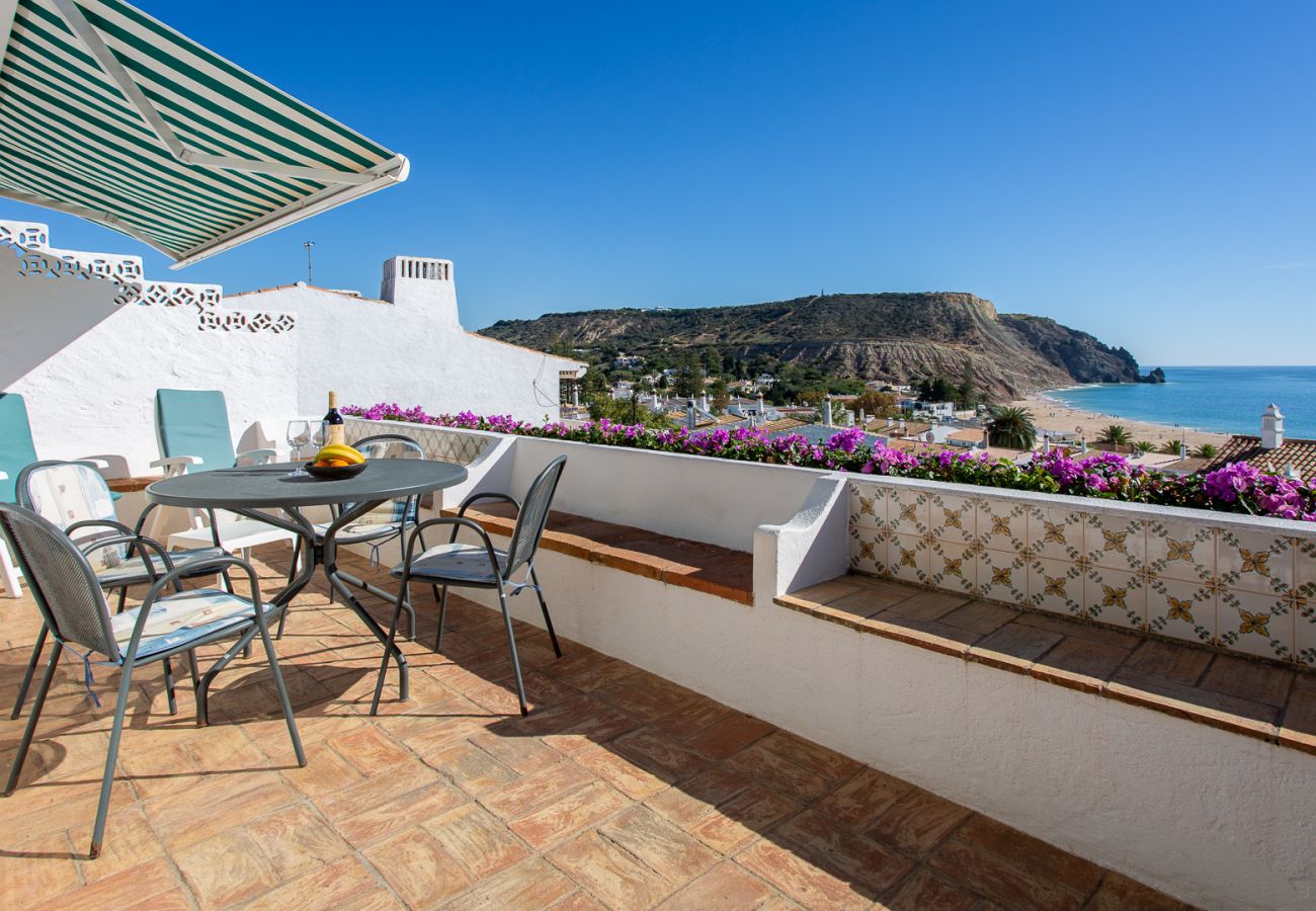 Casa geminada em Lagos - CoolHouses Algarve Luz | Casa Salute 