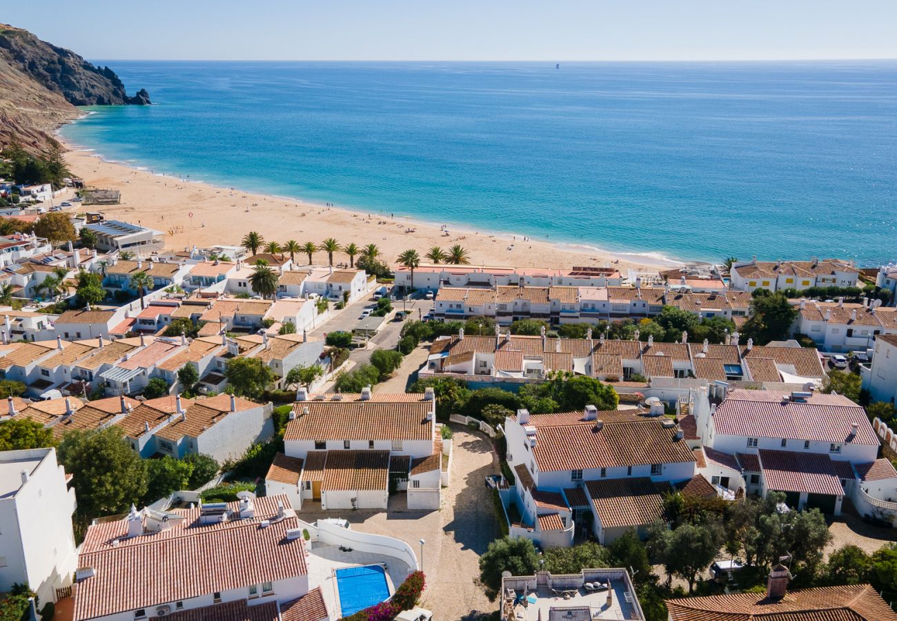 Casa geminada em Lagos - CoolHouses Algarve Luz | Casa Salute 