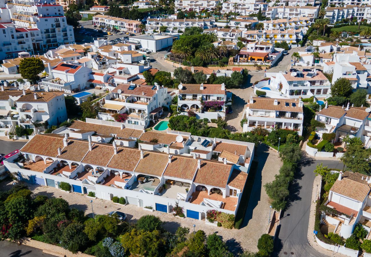 Casa geminada em Lagos - CoolHouses Algarve Luz | Casa Salute 