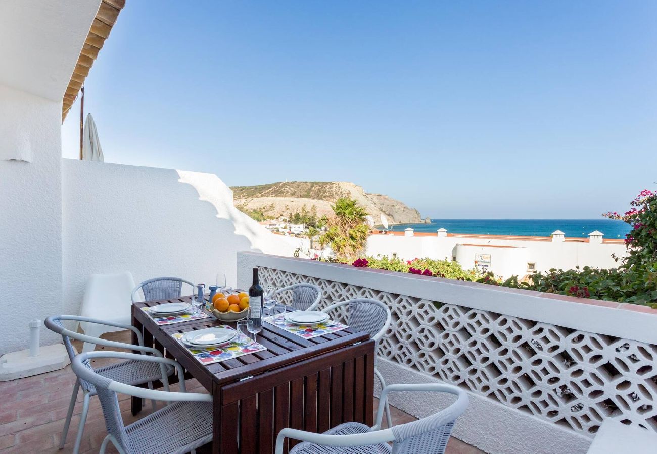 Casa geminada em Lagos - CoolHouses Algarve Luz | Villa 76 LBC 