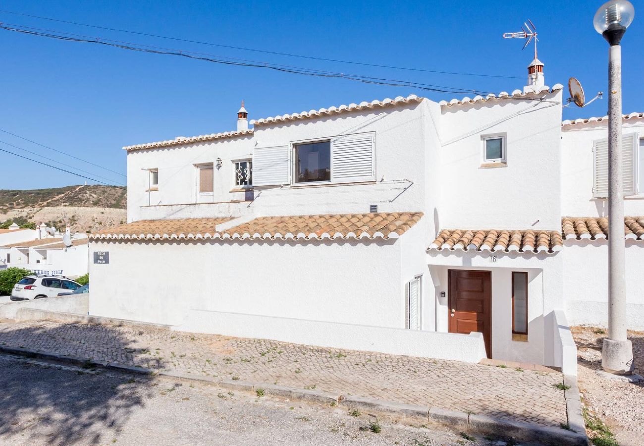 Casa geminada em Lagos - CoolHouses Algarve Luz | Villa 76 LBC 