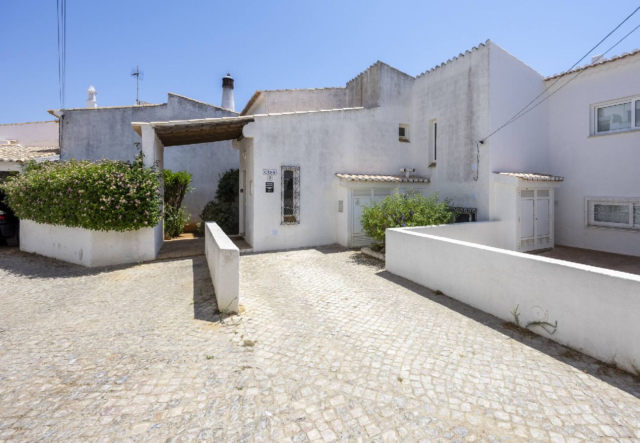 Casa geminada em Lagos - CoolHouses Algarve, Luz | Casa das Buganvilias 2LBC