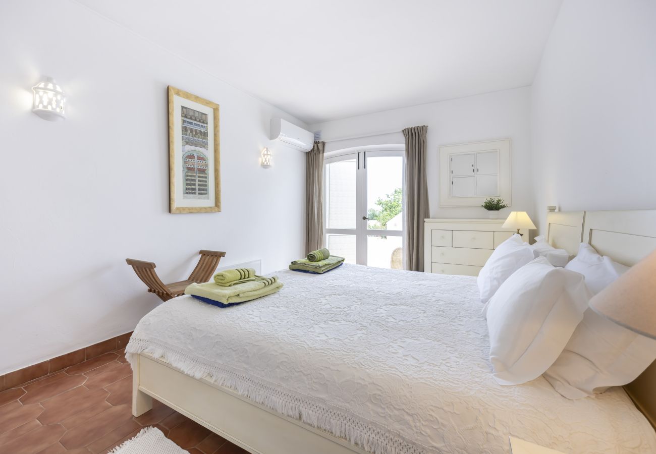 Casa geminada em Lagos - CoolHouses Algarve, Luz | Casa das Buganvilias 2LBC