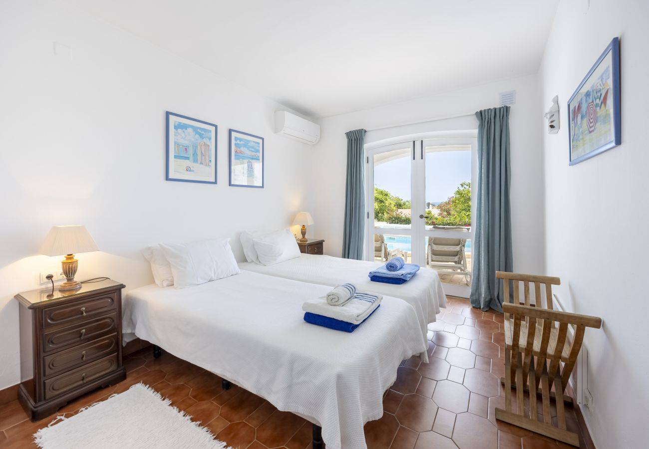 Casa geminada em Lagos - CoolHouses Algarve, Luz | Casa das Buganvilias 2LBC