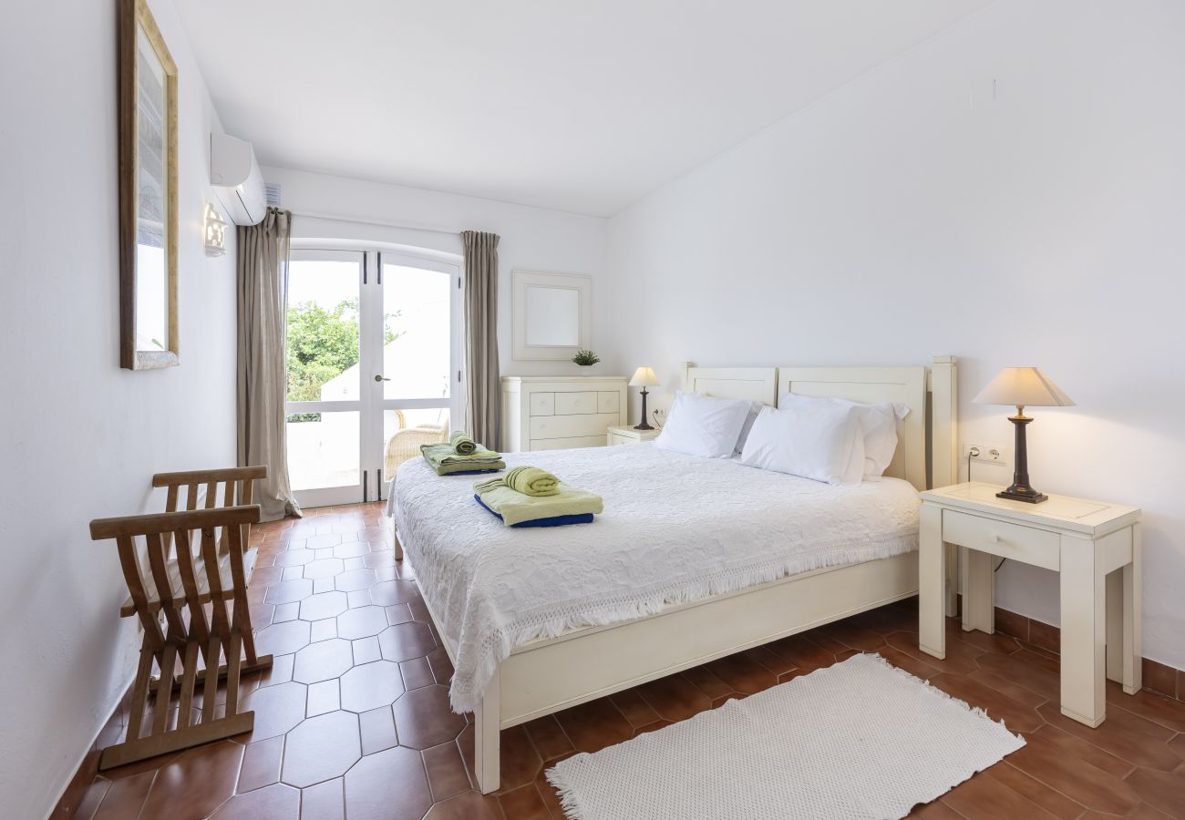 Casa geminada em Lagos - CoolHouses Algarve, Luz | Casa das Buganvilias 2LBC