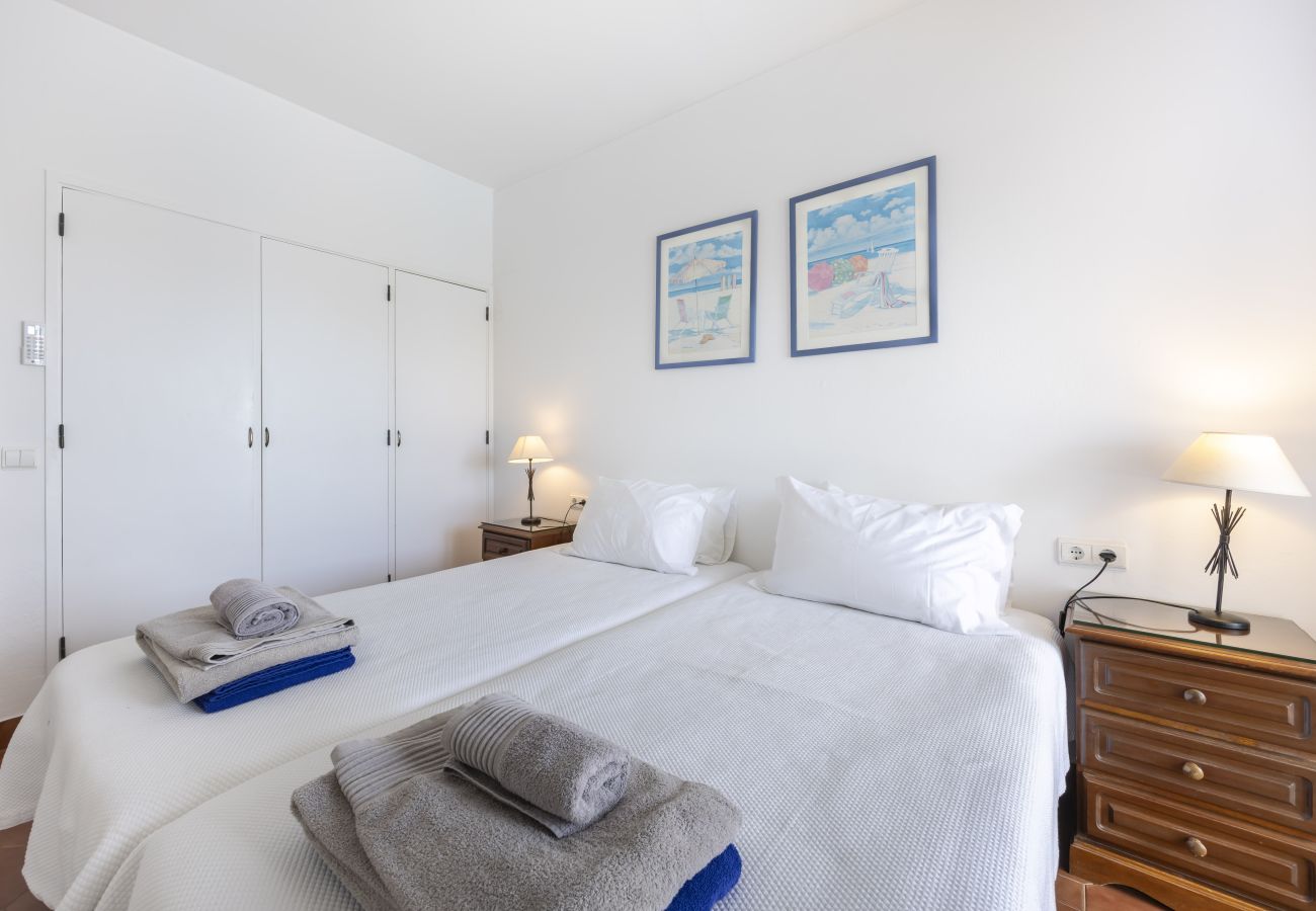 Casa geminada em Lagos - CoolHouses Algarve, Luz | Casa das Buganvilias 2LBC