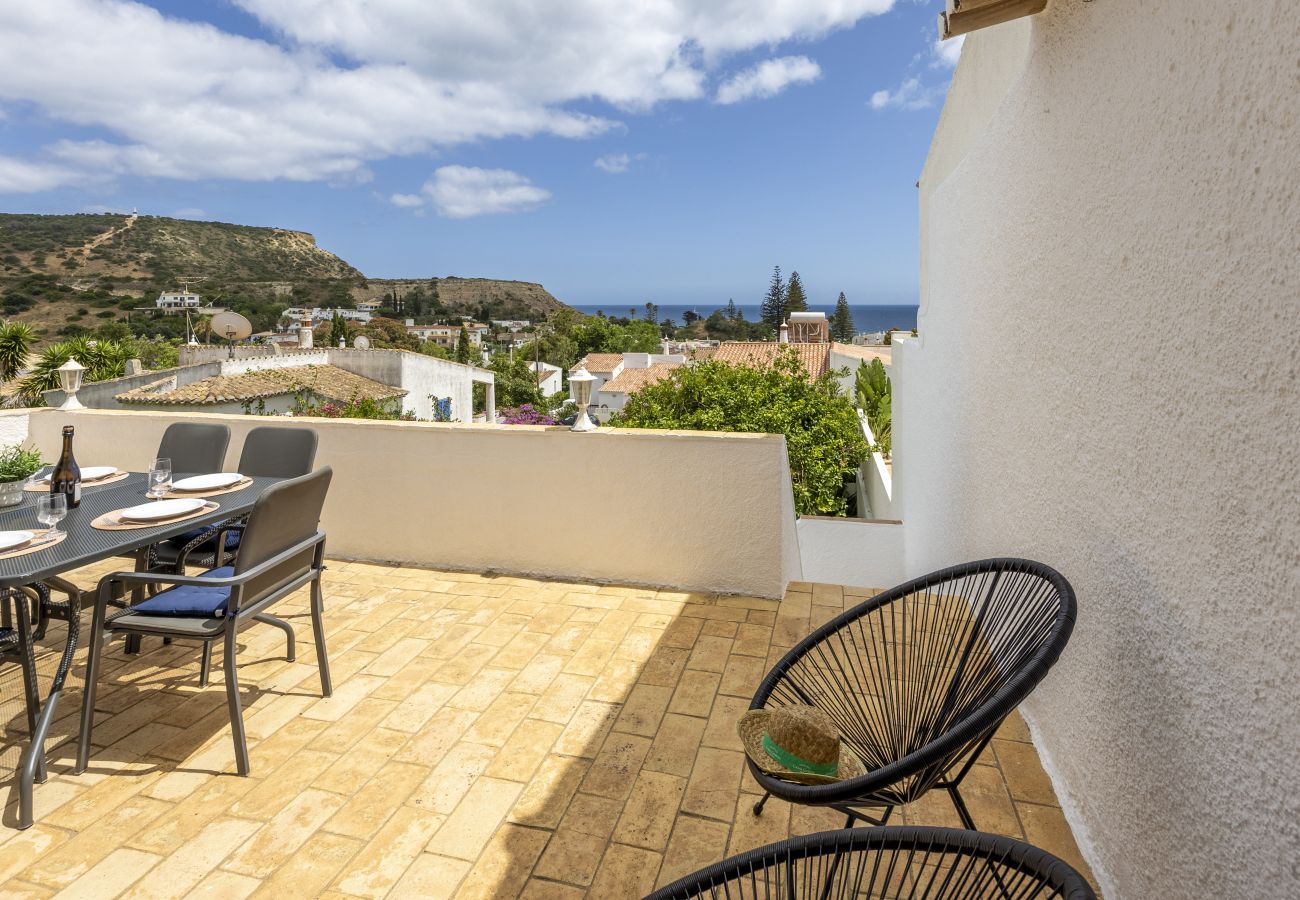 Casa geminada em Lagos - CoolHouses Algarve, Luz | Casa das Buganvilias 2LBC