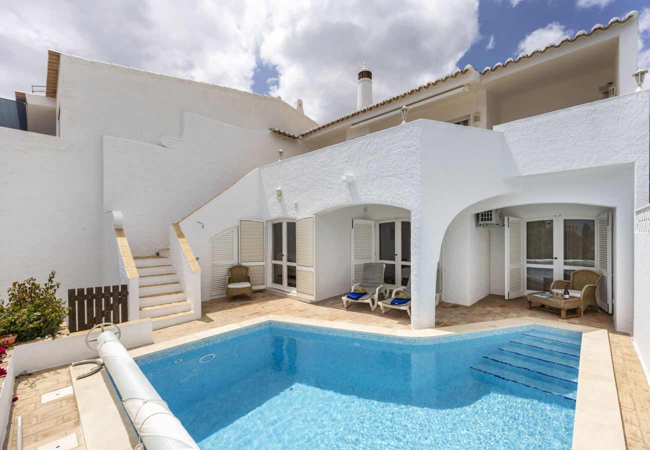 Casa geminada em Lagos - CoolHouses Algarve, Luz | Casa das Buganvilias 2LBC