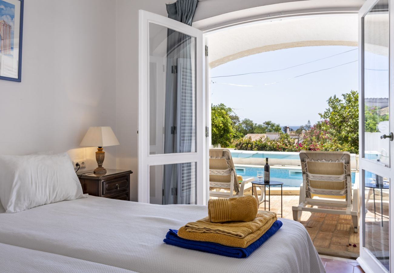 Casa geminada em Lagos - CoolHouses Algarve, Luz | Casa das Buganvilias 2LBC