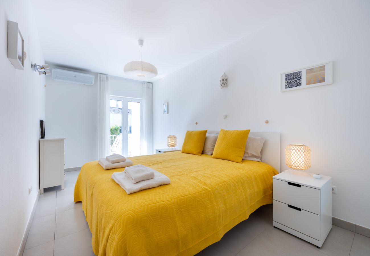 Casa geminada em Lagos - CoolHouses Algarve Luz | Casa do Limoeiro 54LBC