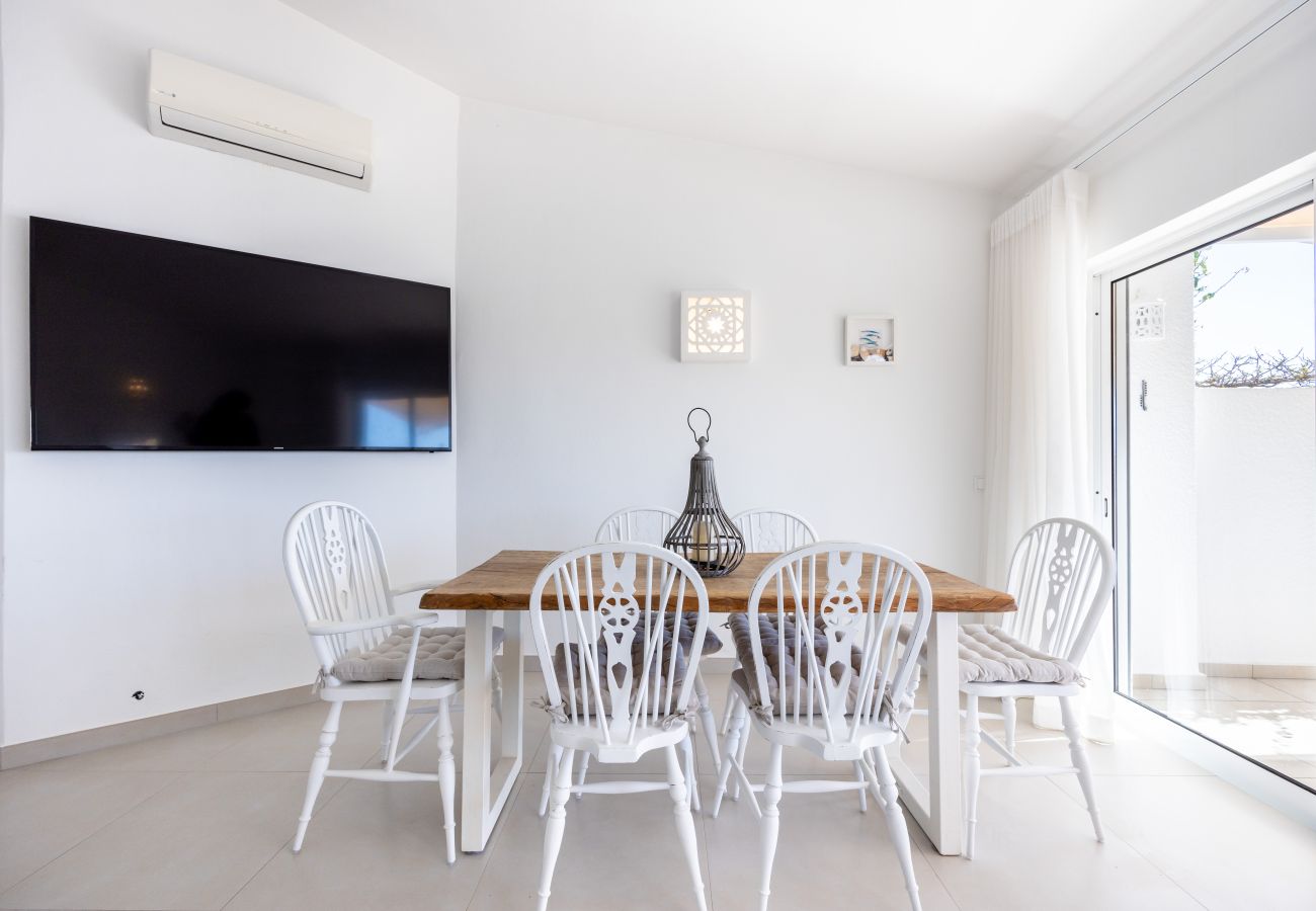 Casa geminada em Lagos - CoolHouses Algarve Luz | Casa do Limoeiro 54LBC