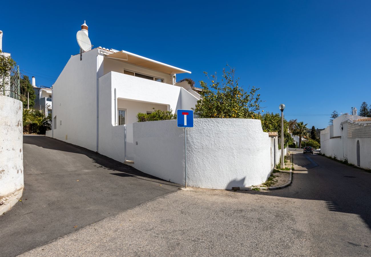 Casa geminada em Lagos - CoolHouses Algarve Luz | Casa do Limoeiro 54LBC