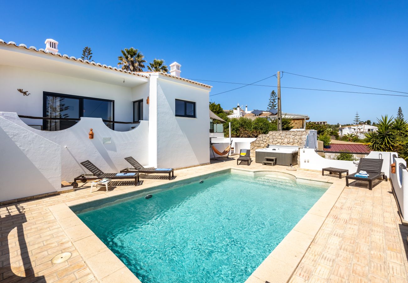 Casa em Lagos - CoolHouses Algarve Luz | Casa Pequena 