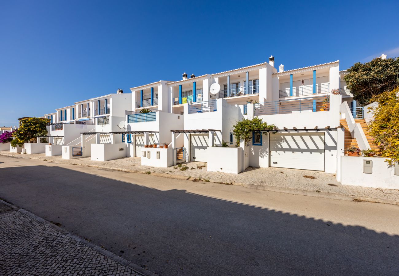 Casa geminada em Luz - CoolHouses Algarve Luz | Casa Baía da Vida 