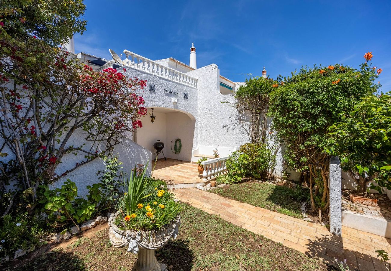 Casa geminada em Lagos - CoolHouses Algarve Luz | Casa 24LBC 