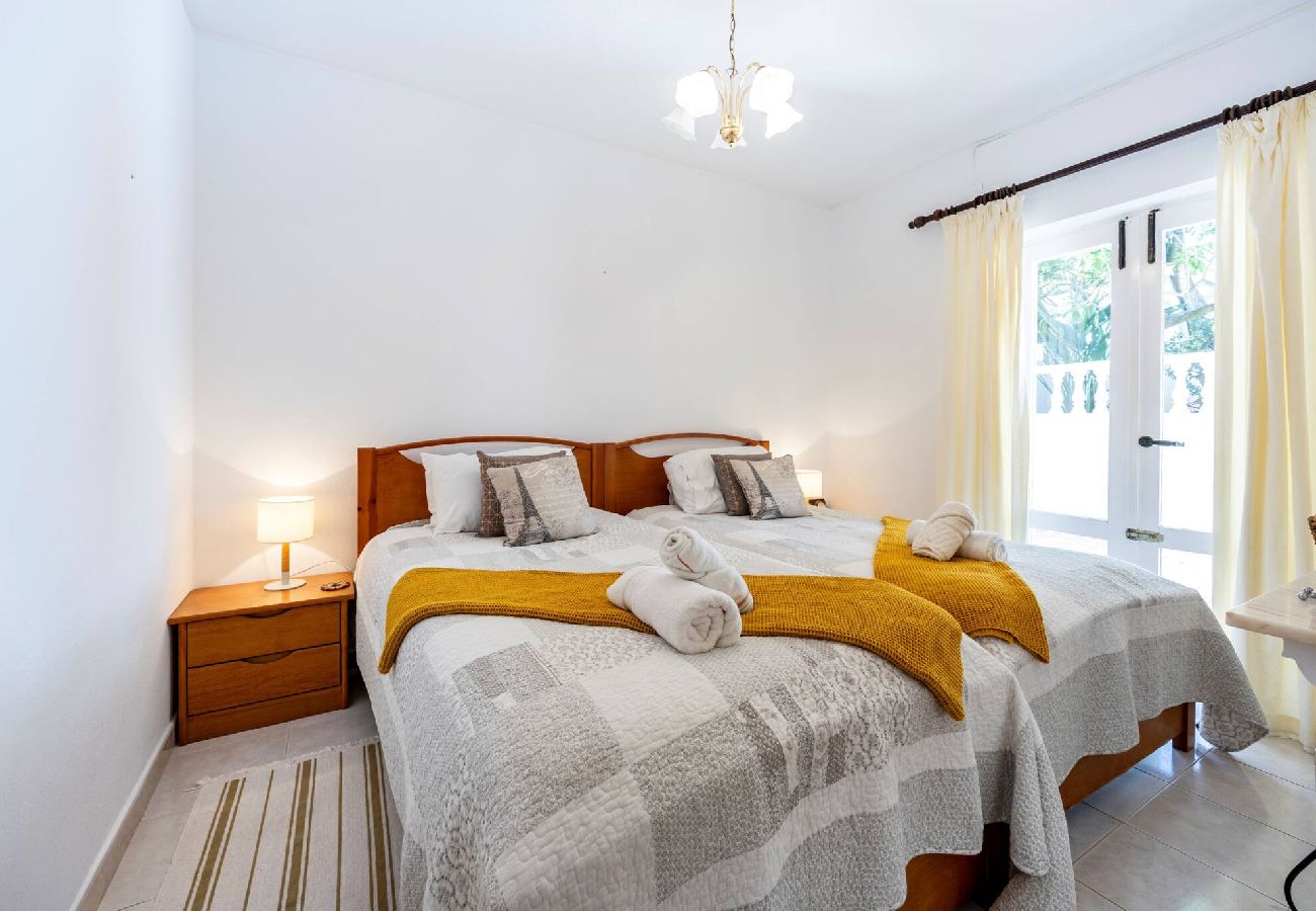 Casa geminada em Lagos - CoolHouses Algarve Luz | Casa 24LBC 