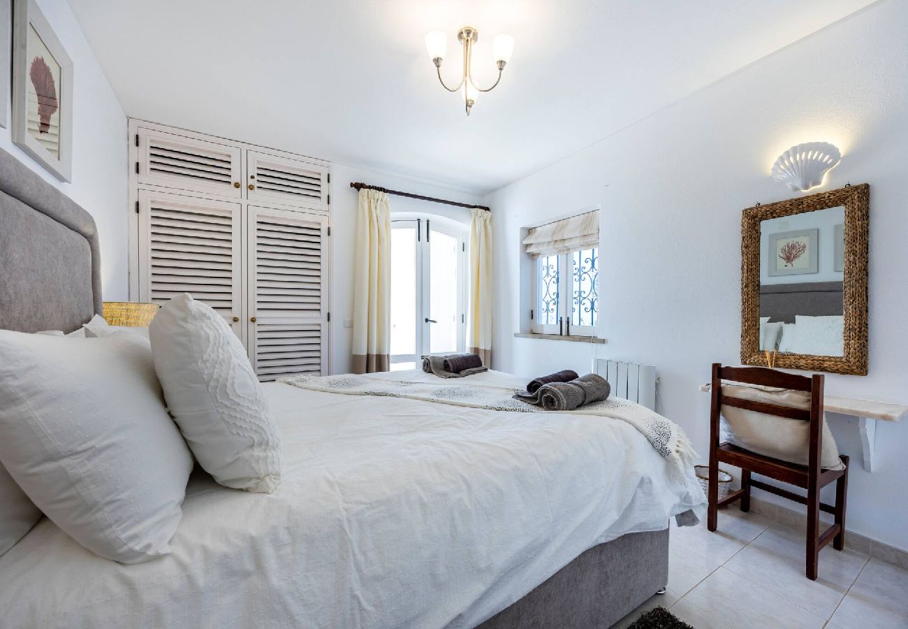 Casa geminada em Lagos - CoolHouses Algarve Luz | Casa 24LBC 