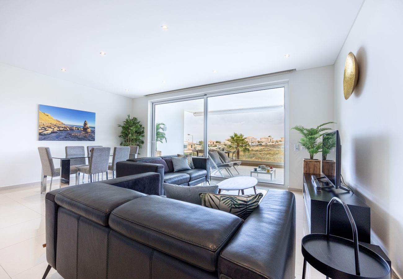 Apartamento em Lagos - CoolHouses Algarve Lagos | Amor à Vida 