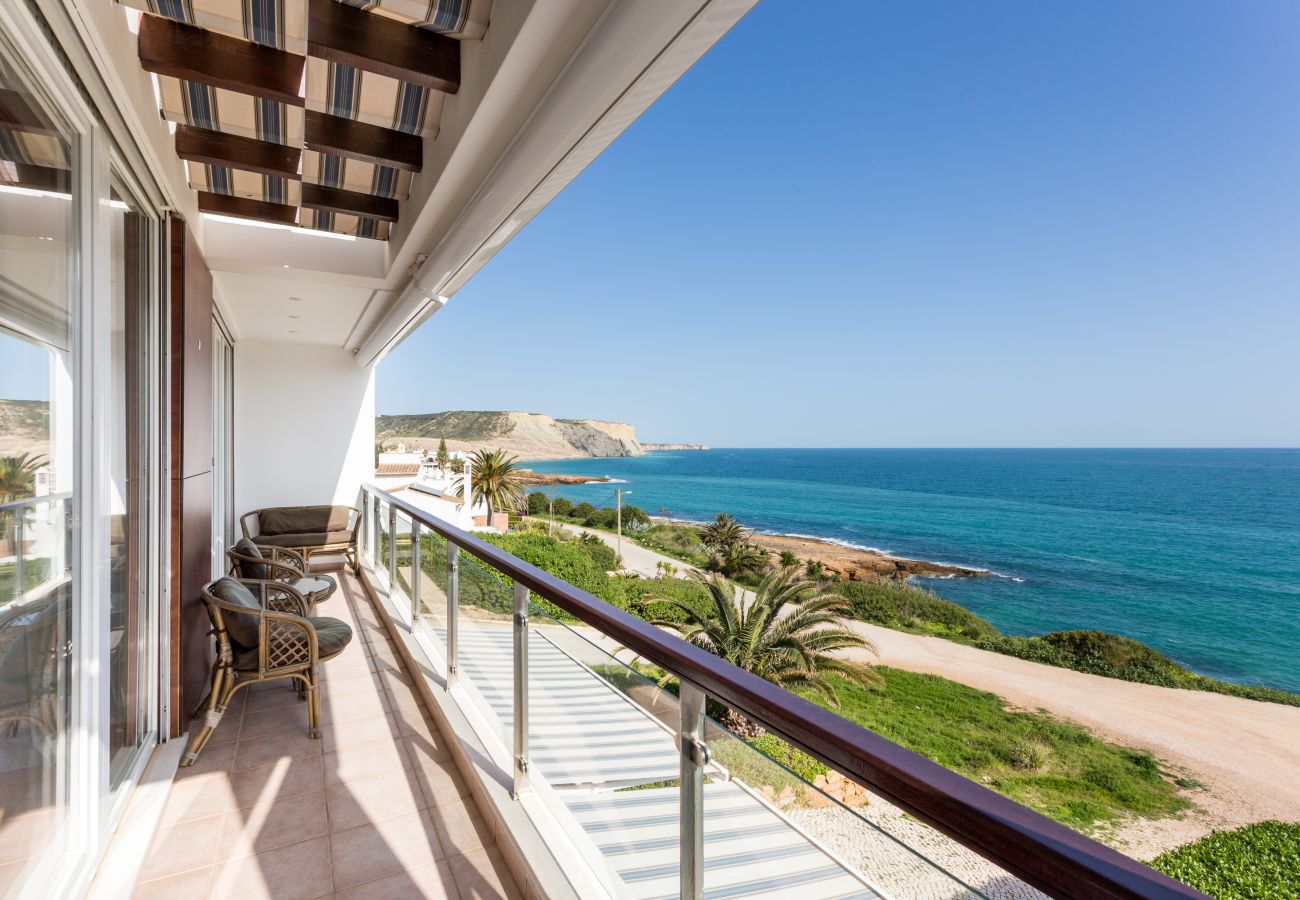 Casa geminada em Lagos - Casa da Pipa