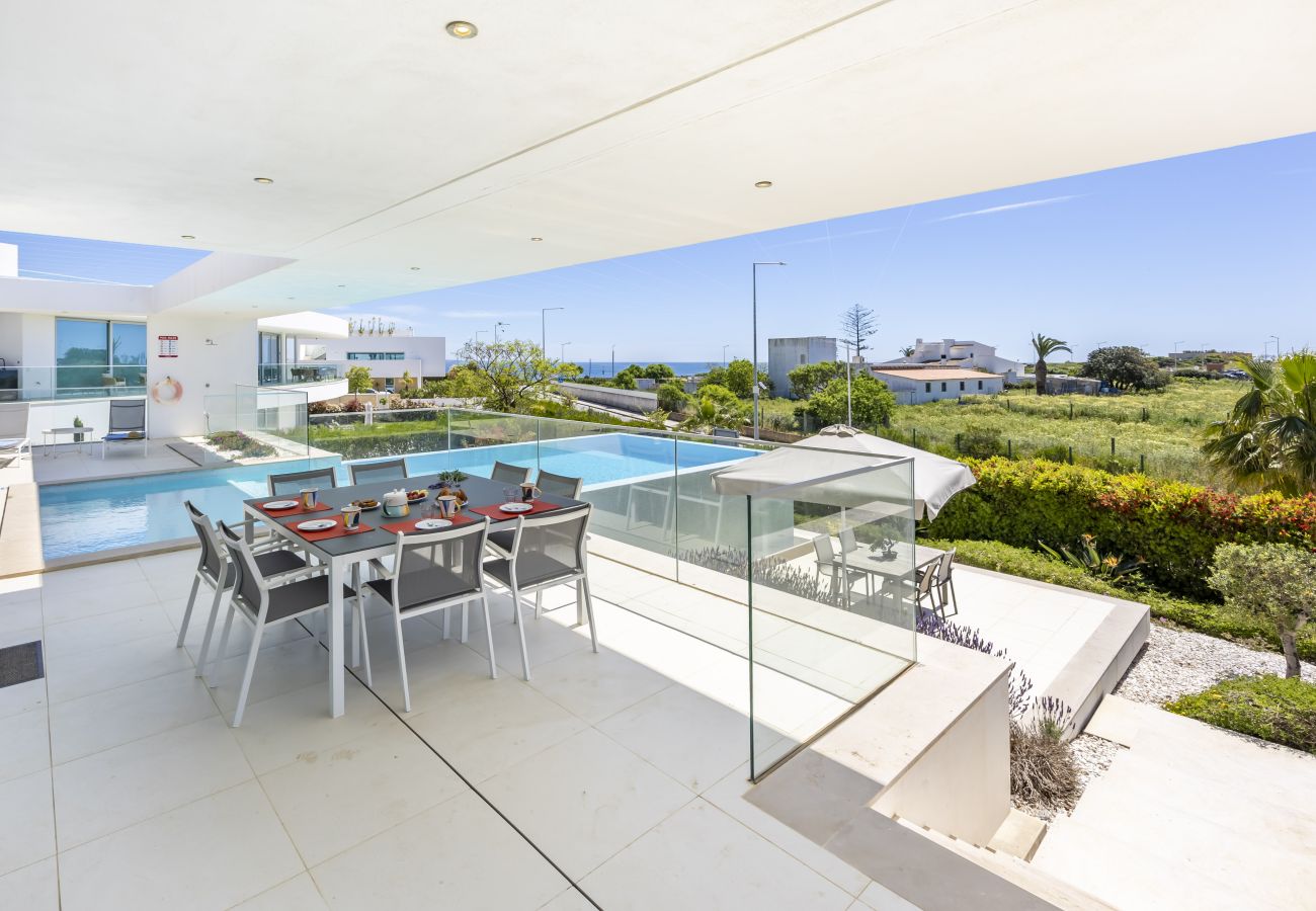 Villa em Lagos - Vila Camilo
