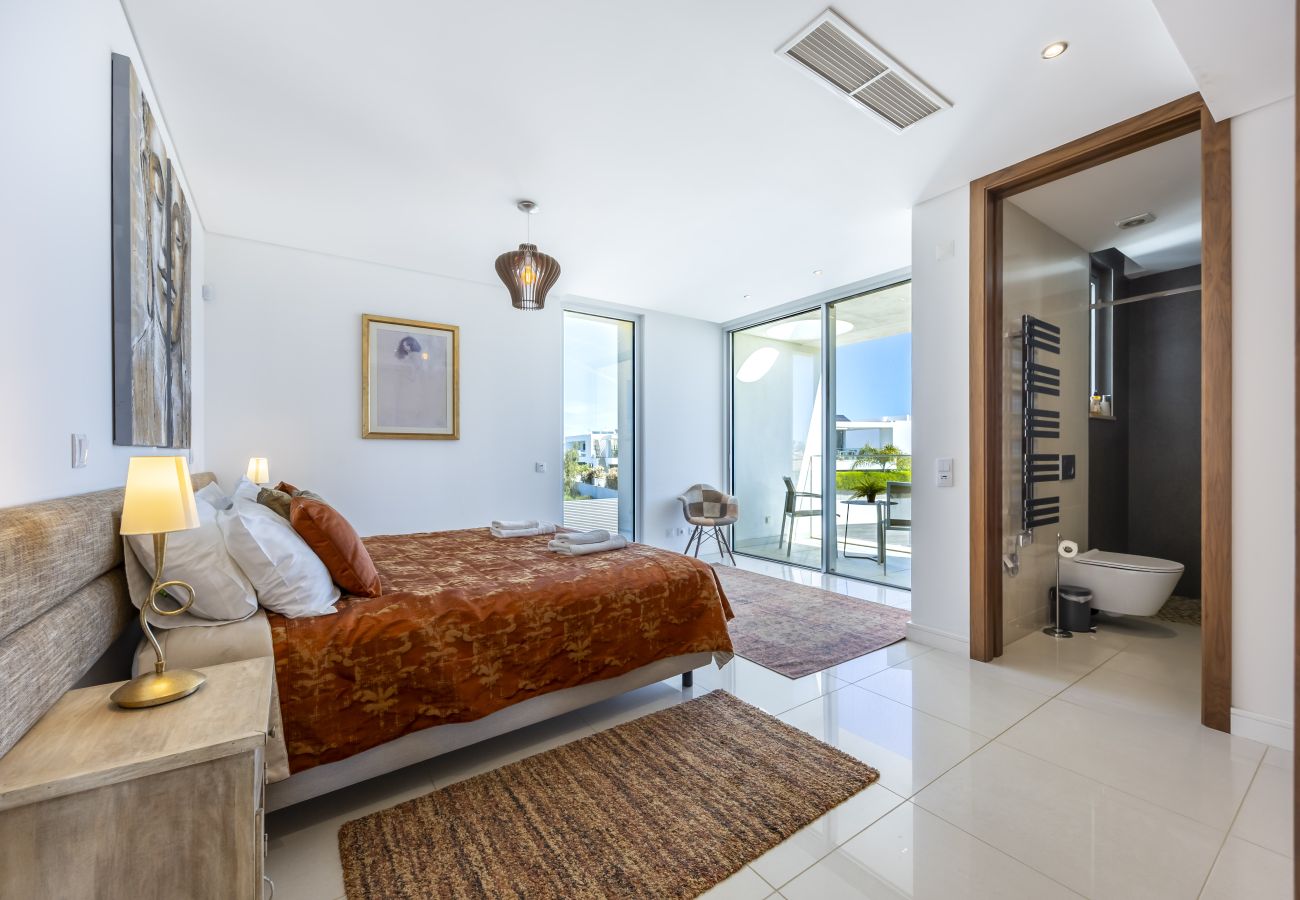 Villa em Lagos - Vila Camilo