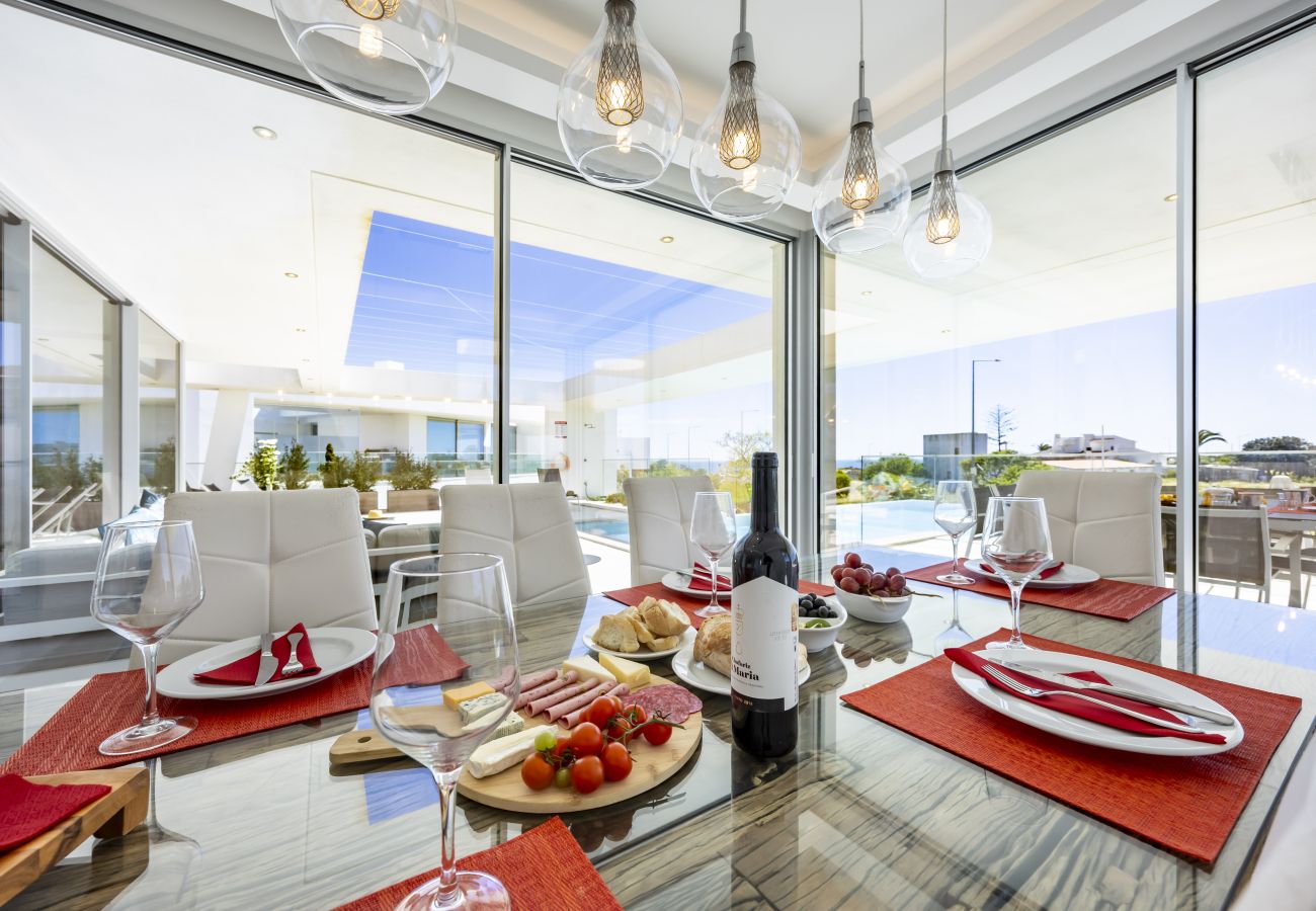 Villa em Lagos - Vila Camilo