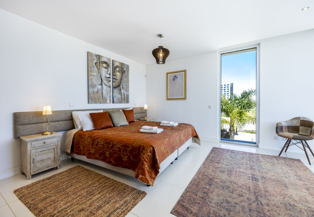 Villa em Lagos - Vila Camilo