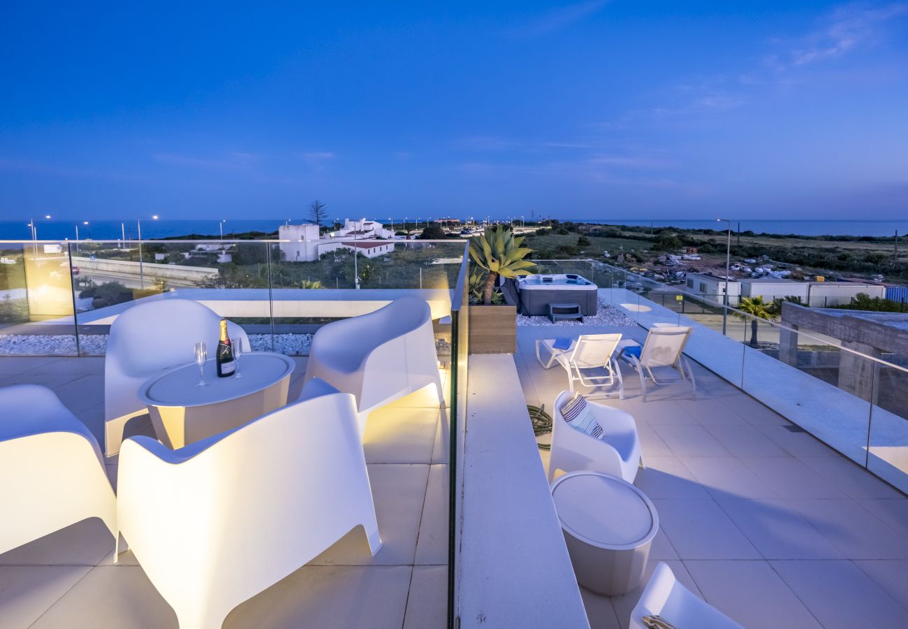 Villa em Lagos - Vila Camilo