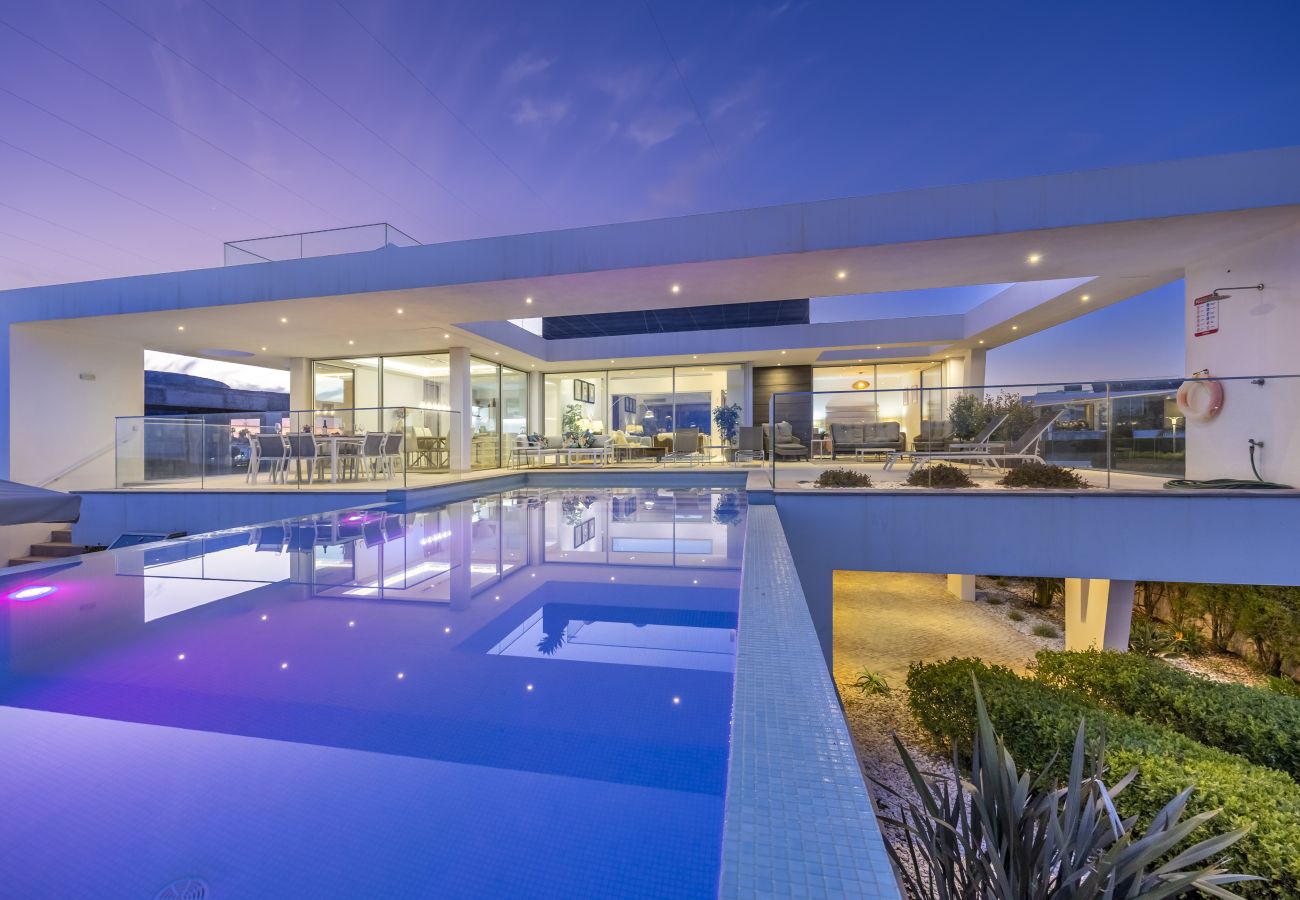 Villa em Lagos - Vila Camilo