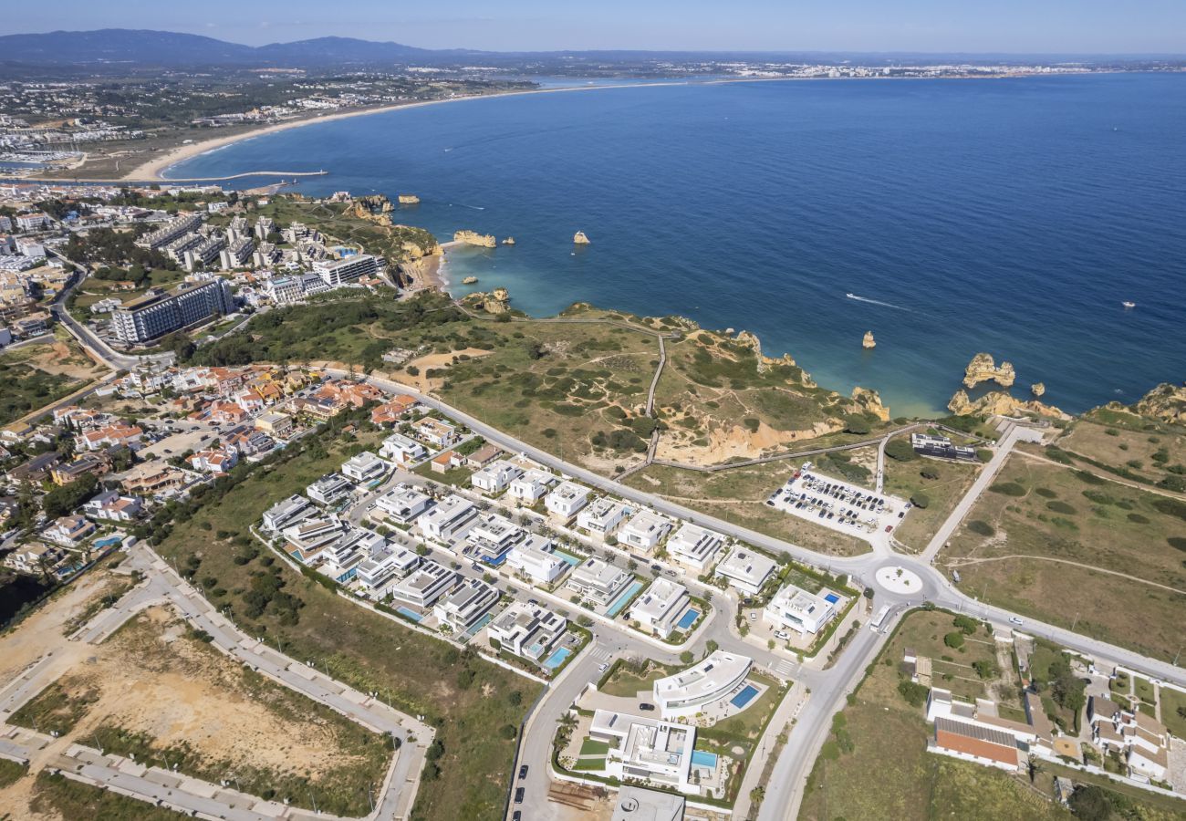 Villa em Lagos - Vila Camilo