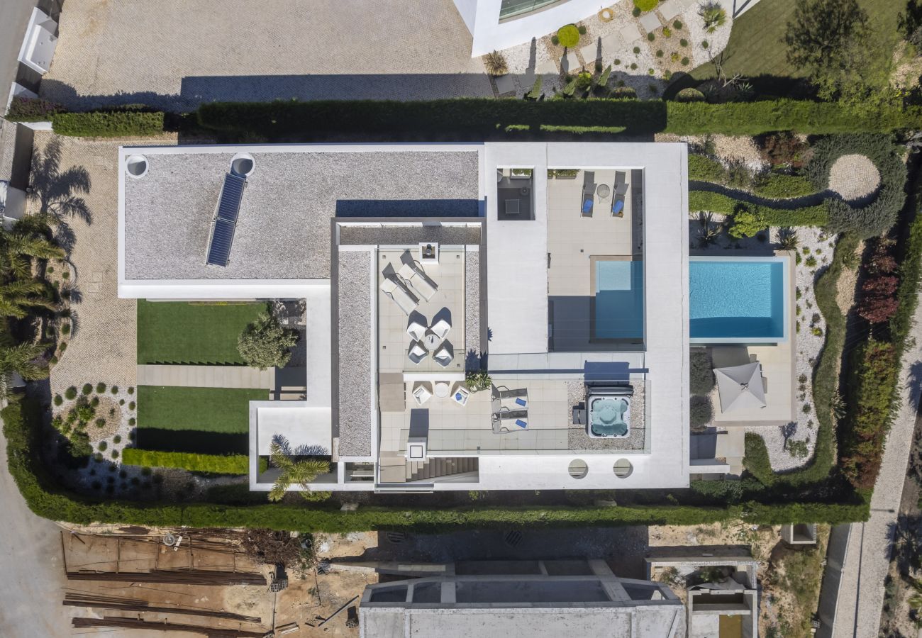 Villa em Lagos - Vila Camilo
