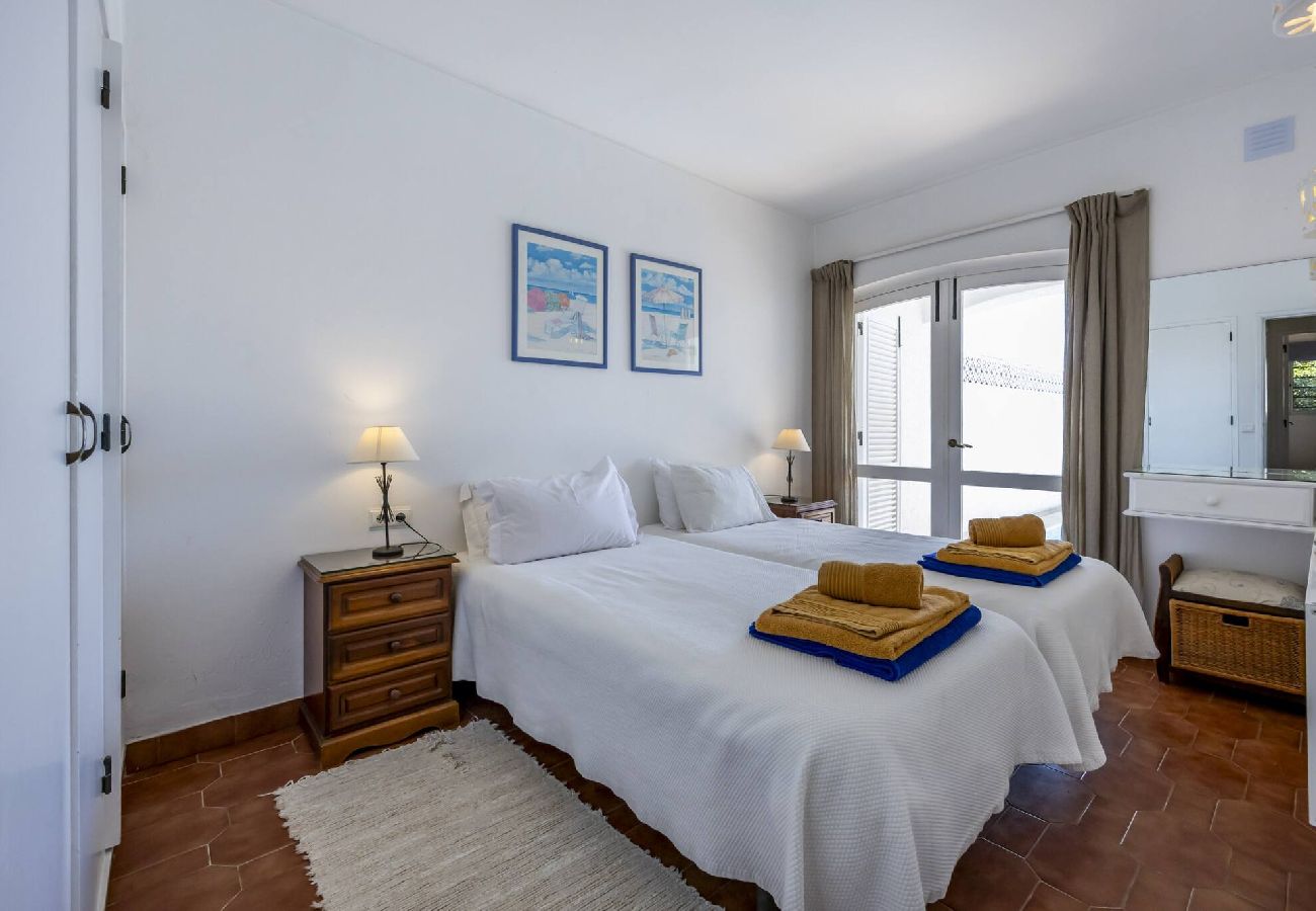 Terraced House in Lagos - CoolHouses Algarve Luz | Casa das Buganvilias 2LBC