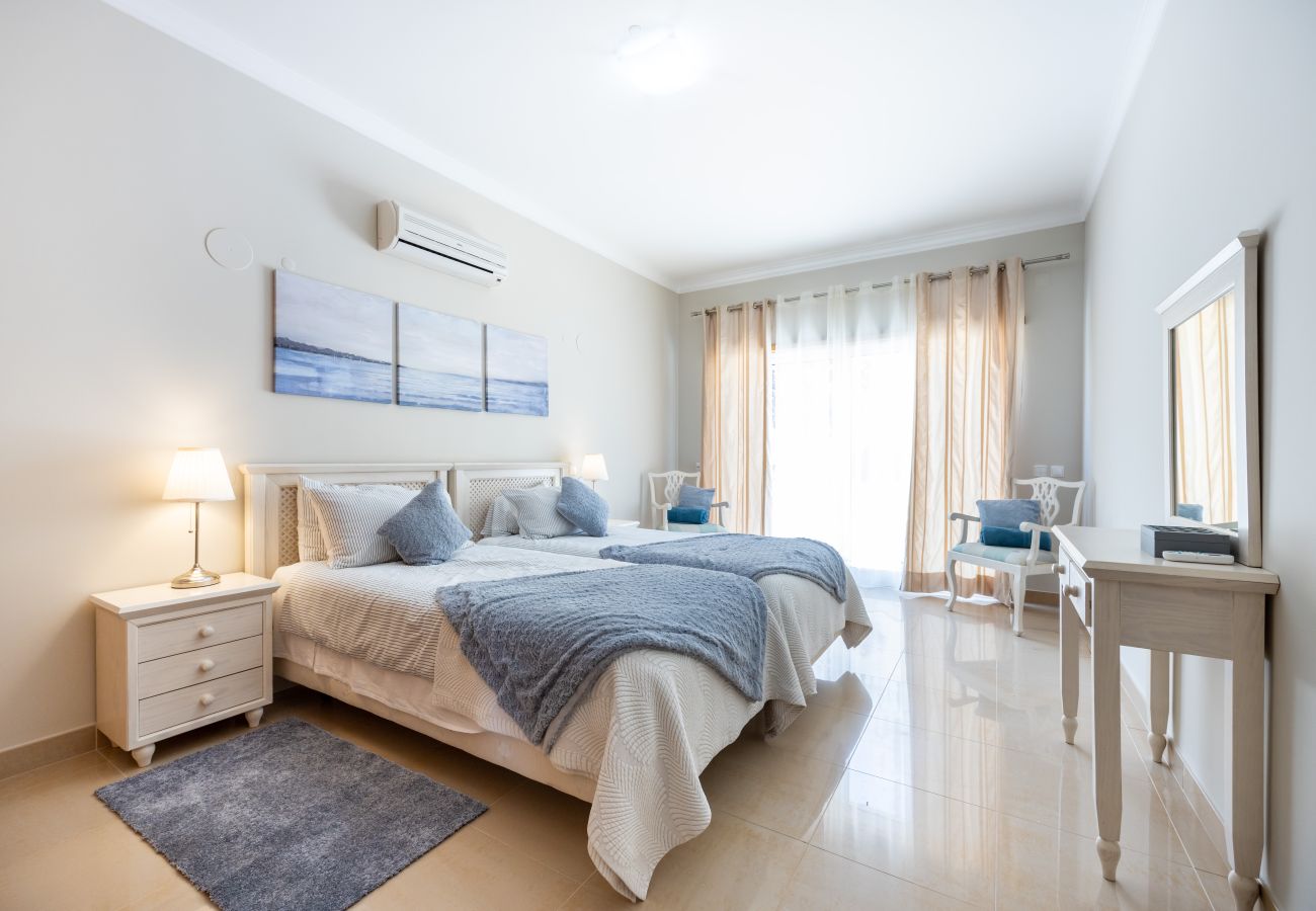 Villa in Lagos - CoolHouses Algarve Luz | Casa N, Miraluz Condo 