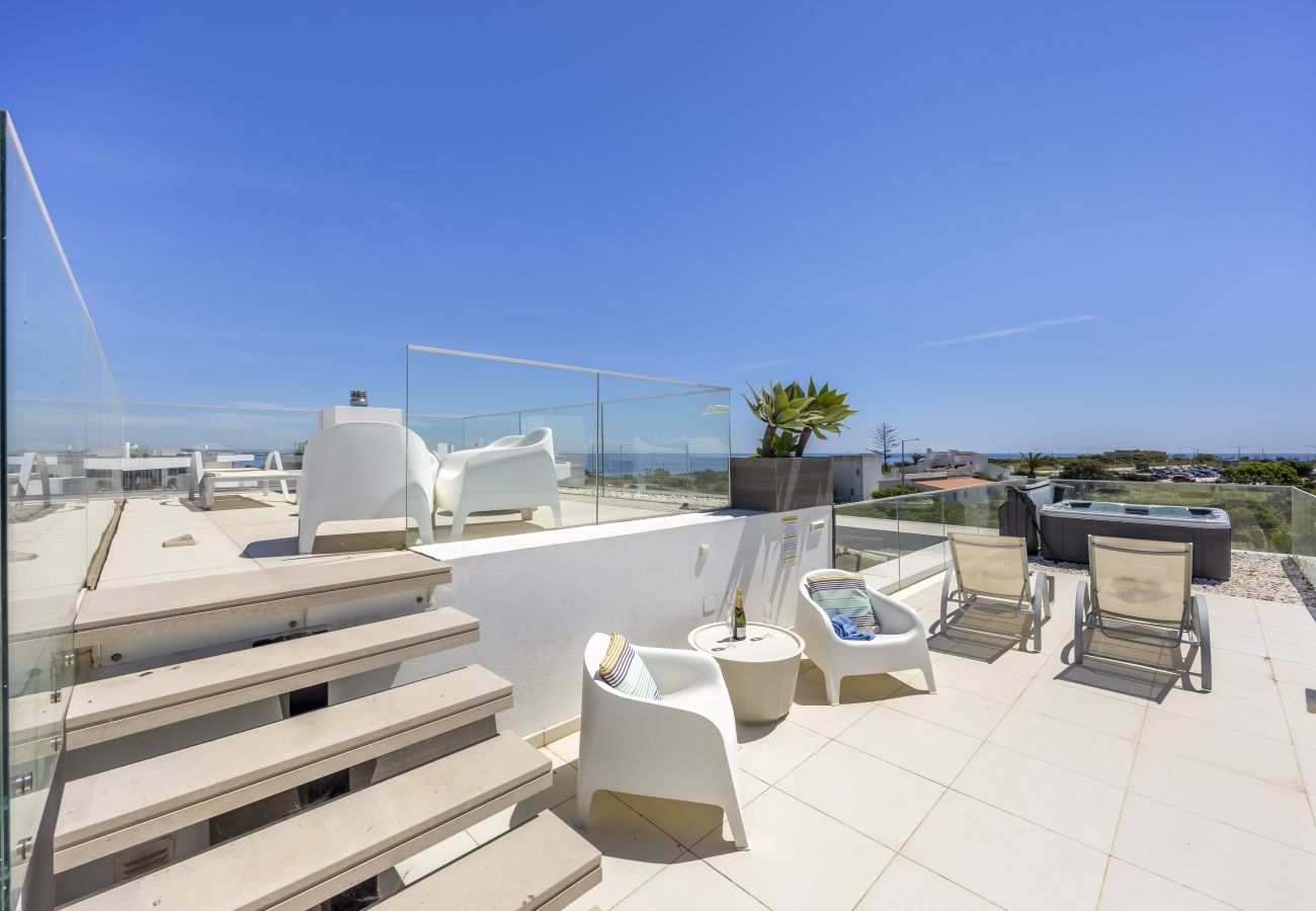 Villa in Lagos - Vila Camilo