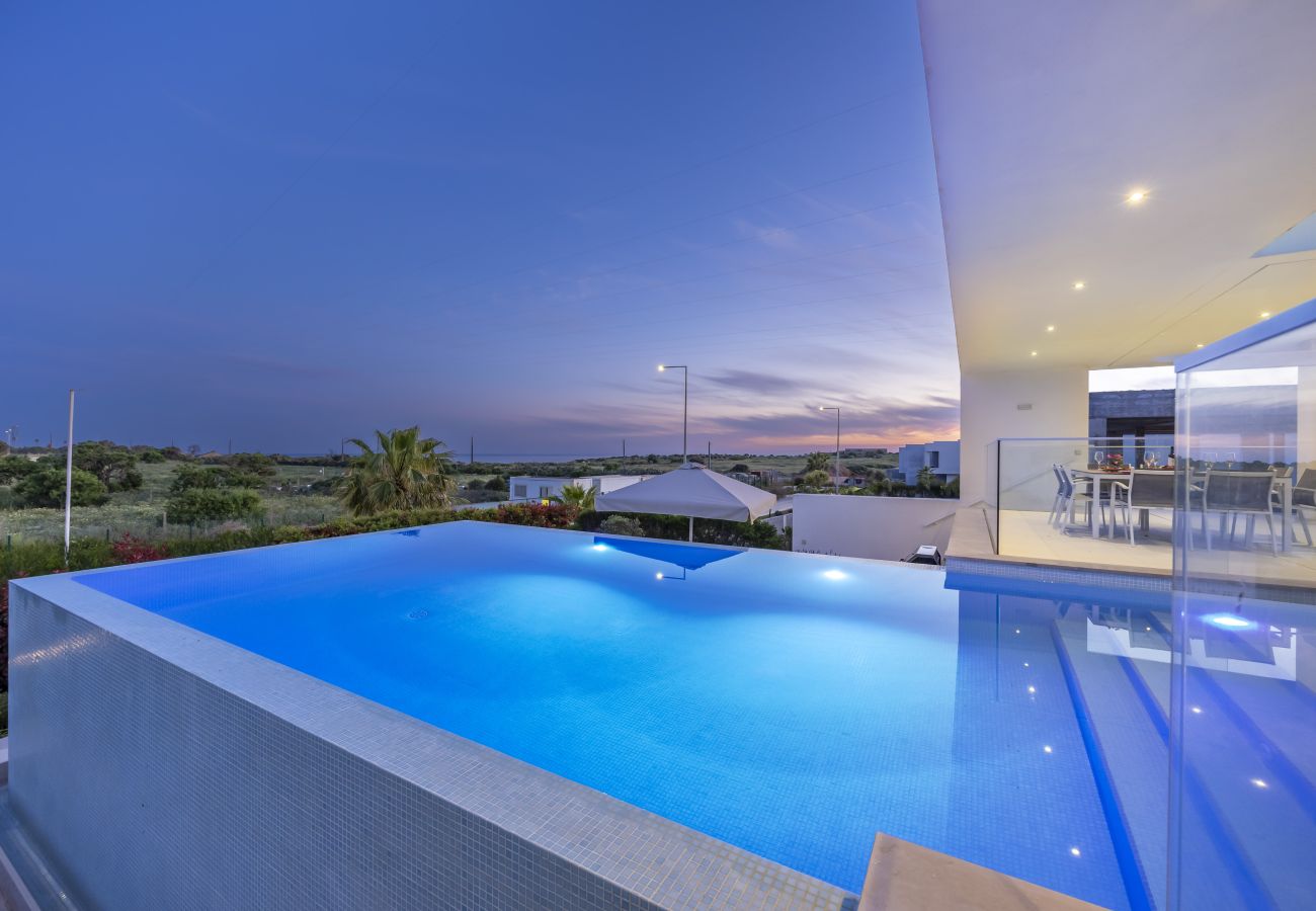 Villa in Lagos - Vila Camilo